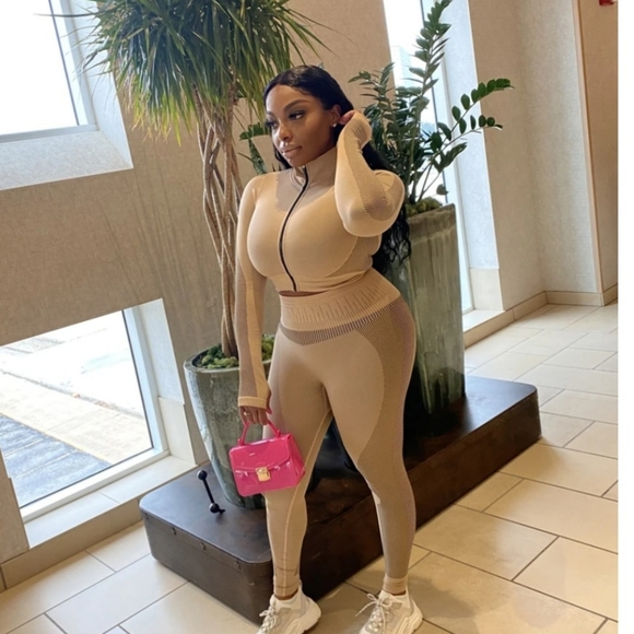 Fitness Wear - Picture 3 of 4